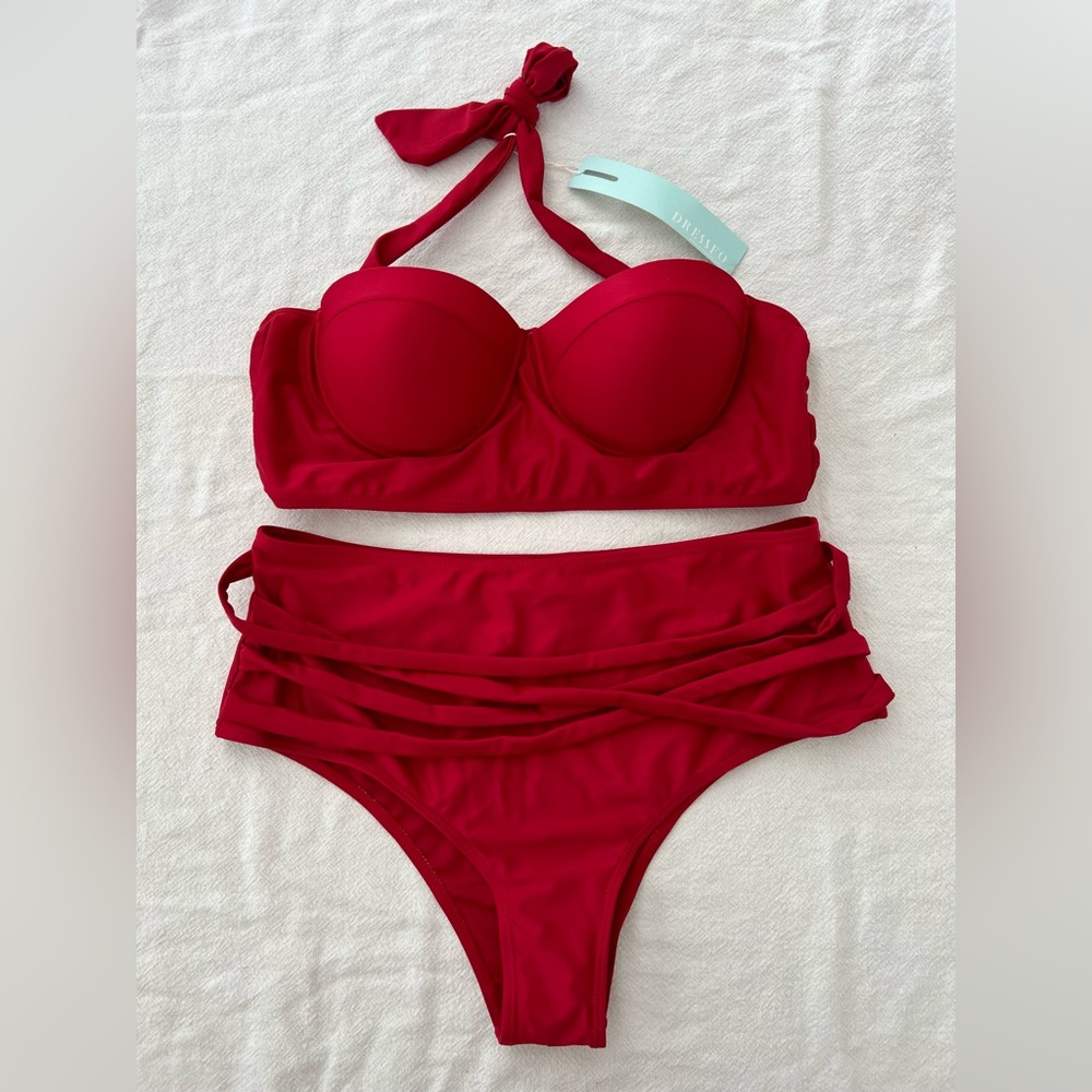 🌶️ *NWT* Dressfo Red swim top and bottom. Size 10